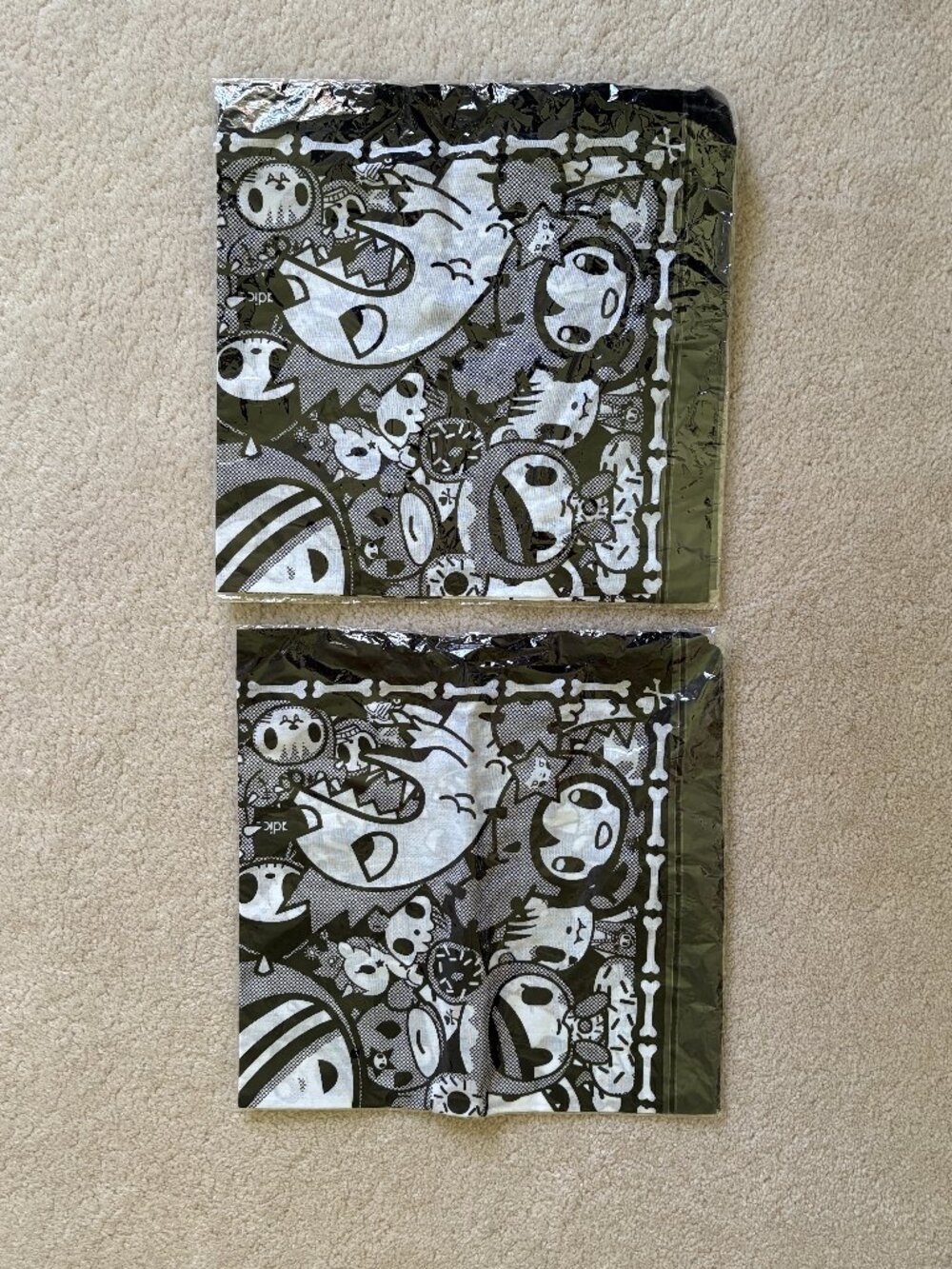 NWOT tokidoki black and white bandana - Picture 3 of 4